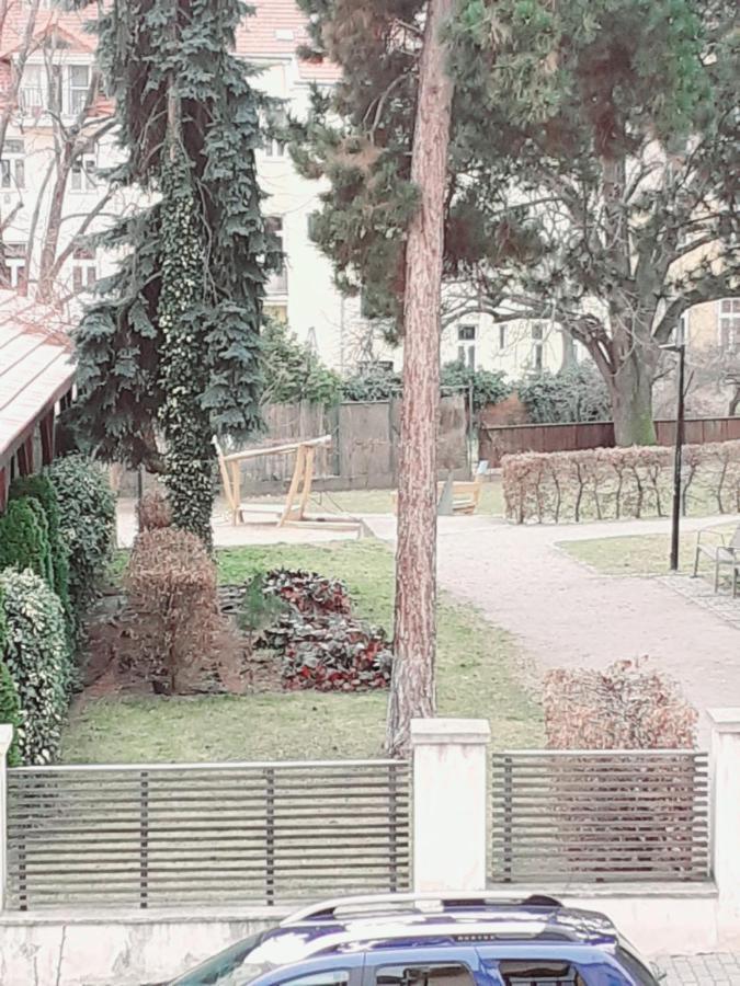 Ubytovani Na Spravnem Miste 兹诺伊莫 外观 照片