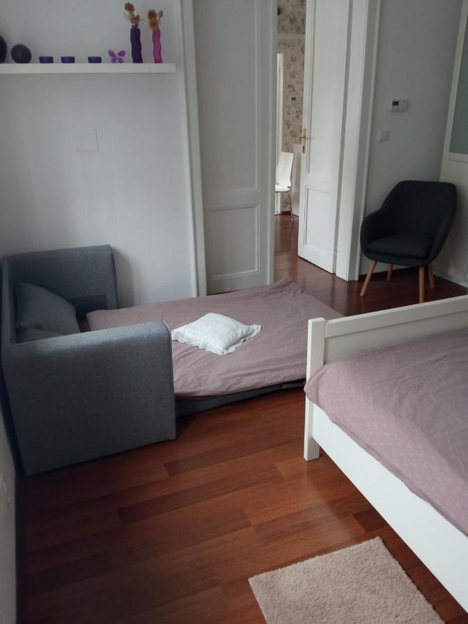 Ubytovani Na Spravnem Miste 兹诺伊莫 外观 照片